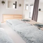 Lejlighed Blockbohlen Holzhaus Mit Sauna, Outdoor Jacuzzi Und Badeteich Gersfeld