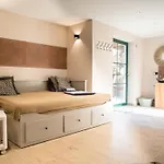 Lejlighed Blockbohlen Holzhaus Mit Sauna, Outdoor Jacuzzi Und Badeteich
