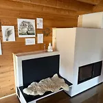 Lejlighed Blockbohlen Holzhaus Mit Sauna, Outdoor Jacuzzi Und Badeteich *