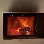 Blockbohlen Holzhaus Mit Sauna, Outdoor Jacuzzi Und Badeteich 아파트 게르슈펠트