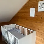 Lejlighed Blockbohlen Holzhaus Mit Sauna, Outdoor Jacuzzi Und Badeteich Gersfeld