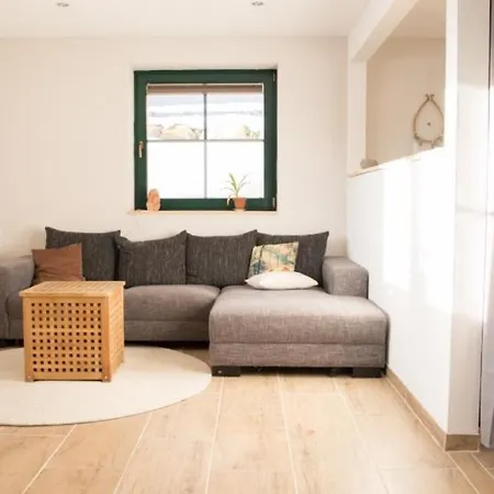 Appartement Blockbohlen Holzhaus Mit Sauna, Outdoor Jacuzzi Und Badeteich *