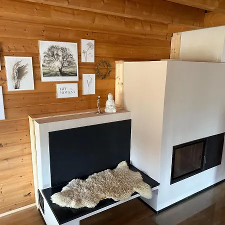 Apartamento Blockbohlen Holzhaus Mit Sauna, Outdoor Jacuzzi Und Badeteich *