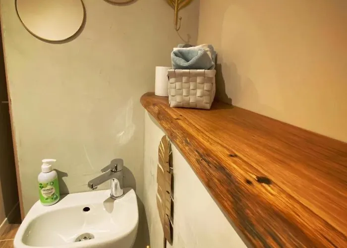 Апартаменты Blockbohlen Holzhaus Mit Sauna, Outdoor Jacuzzi Und Badeteich *