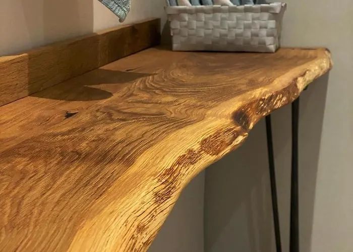 Blockbohlen Holzhaus Mit Sauna, Outdoor Jacuzzi Und Badeteich *