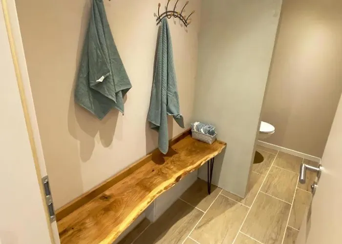 Blockbohlen Holzhaus Mit Sauna, Outdoor Jacuzzi Und Badeteich Апартаменты *