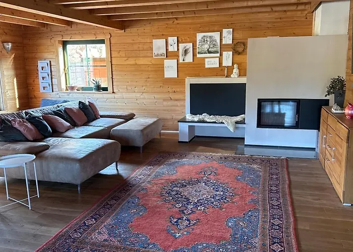 Blockbohlen Holzhaus Mit Sauna, Outdoor Jacuzzi Und Badeteich Апартаменты Герсфельд