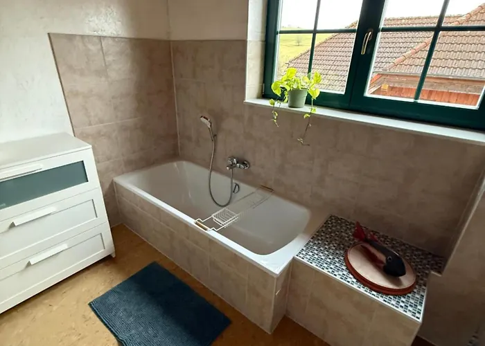 Апартаменты Blockbohlen Holzhaus Mit Sauna, Outdoor Jacuzzi Und Badeteich *