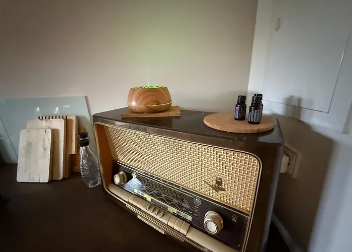 Апартаменты Blockbohlen Holzhaus Mit Sauna, Outdoor Jacuzzi Und Badeteich Герсфельд