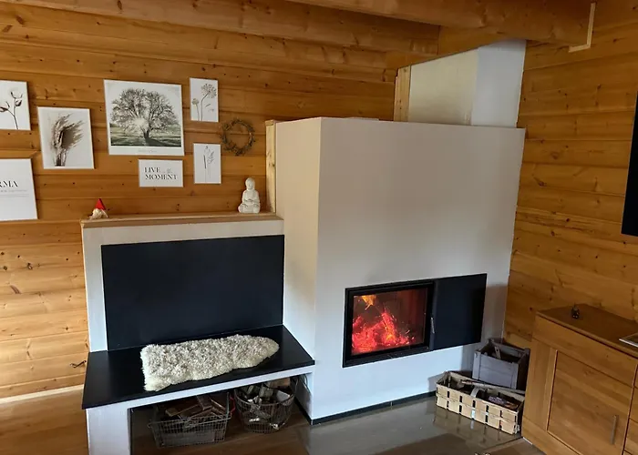 Апартаменты Blockbohlen Holzhaus Mit Sauna, Outdoor Jacuzzi Und Badeteich Герсфельд