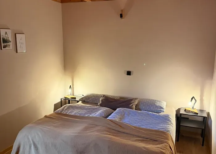 Апартаменты Blockbohlen Holzhaus Mit Sauna, Outdoor Jacuzzi Und Badeteich *