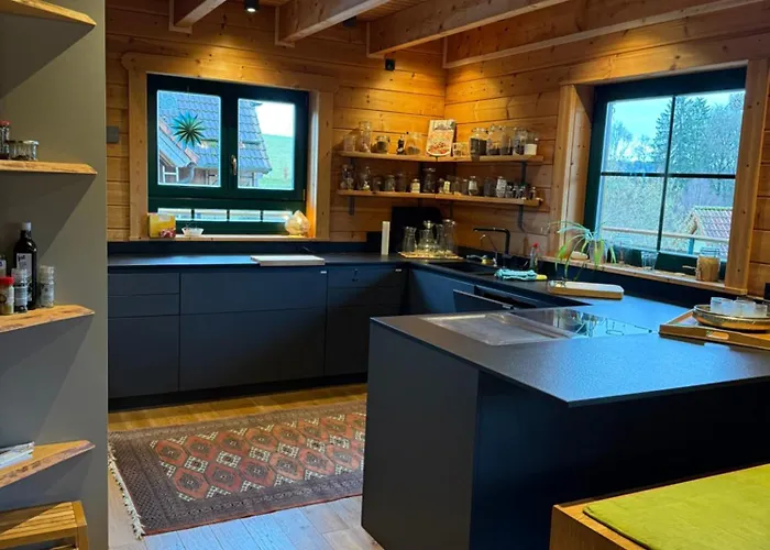 Апартаменты Blockbohlen Holzhaus Mit Sauna, Outdoor Jacuzzi Und Badeteich Герсфельд