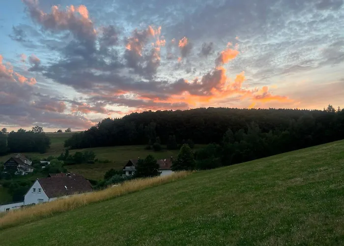 Blockbohlen Holzhaus Mit Sauna, Outdoor Jacuzzi Und Badeteich Апартаменты *