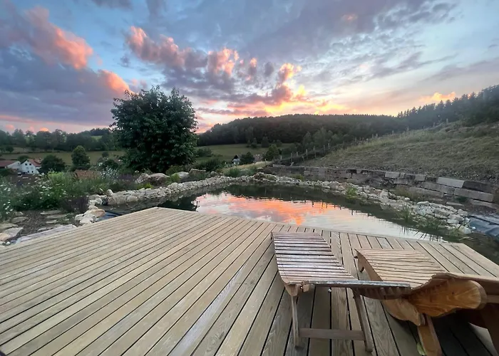 Blockbohlen Holzhaus Mit Sauna, Outdoor Jacuzzi Und Badeteich * Герсфельд