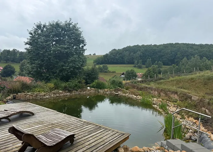 Апартаменты Blockbohlen Holzhaus Mit Sauna, Outdoor Jacuzzi Und Badeteich *